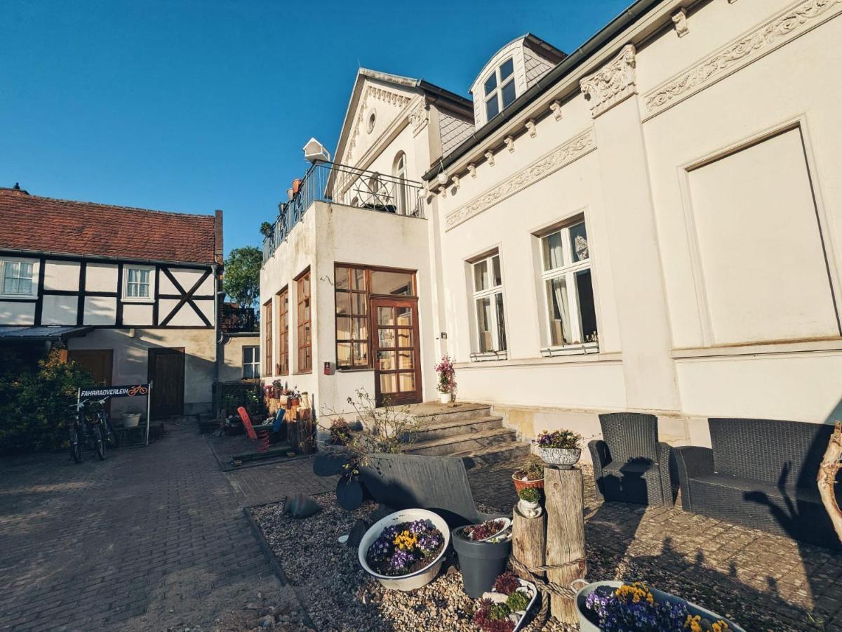 Anker Hotel Arneburg Buitenkant foto